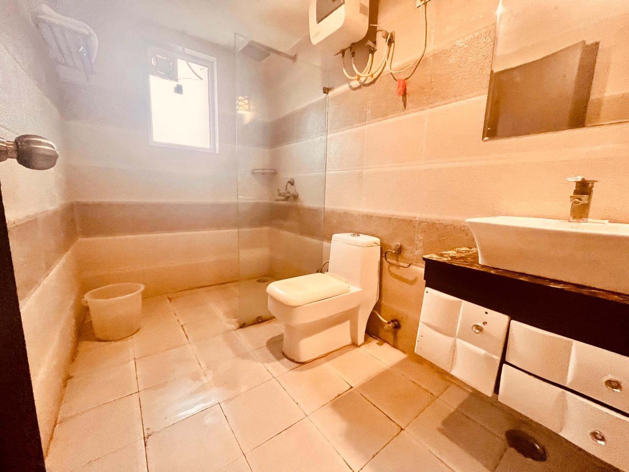 Pearl Grand Boutique Cottage In Omaxe Anandam Vrindavan - #Premium Ac Rooms With Balcony #Big Parking #Lift #Garden #Peaceful Area #Near Prem Mandir #Property Of The Year #Most Awarded Exterior foto
